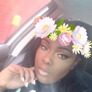 Meet your Posher, Christina